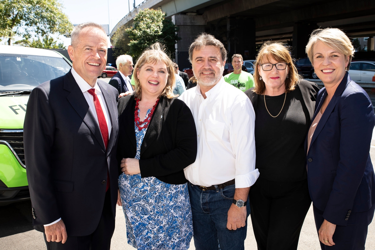 From l. to r.: Labor leader Bill Shorten, AEU Federal President Correna Haythorpe, Education International’s Angelo Gavrielatos, an unidentified lady, and Labor Federal Education spokesperson (and Deputy party leader) Tanya Plibersek.